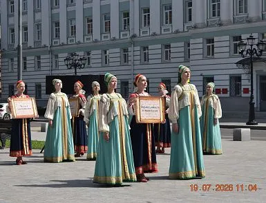 Торжественная церемония возложения цветов к памятнику Святого благоверного князя М.Я. Тверского - фото 4